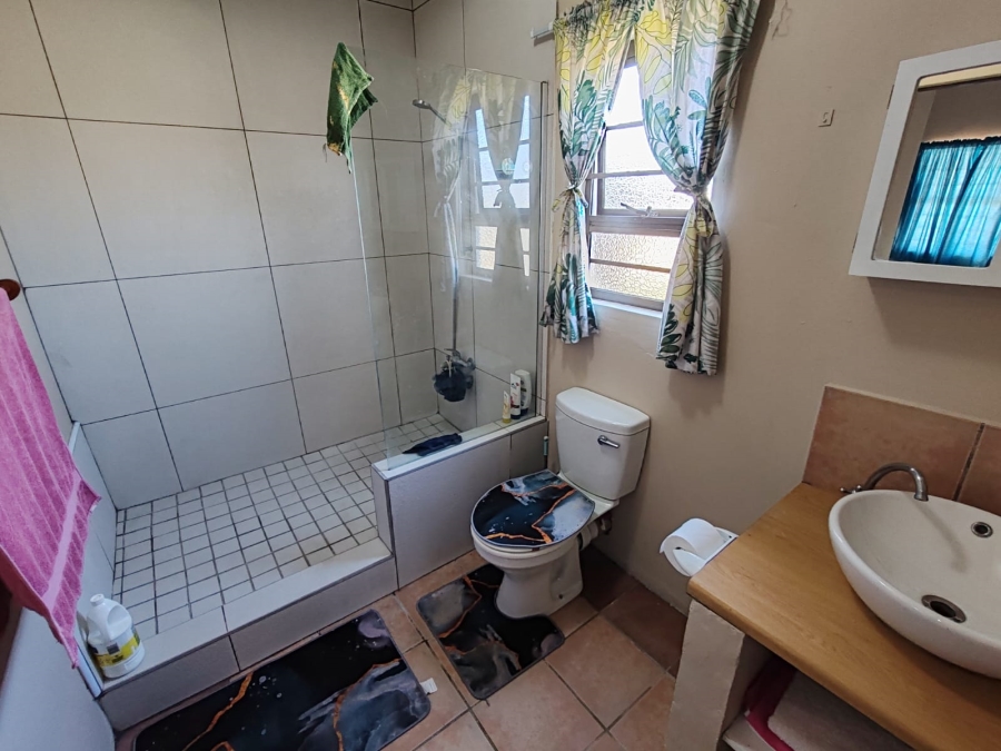 6 Bedroom Property for Sale in Long Acres Country Estate Western Cape